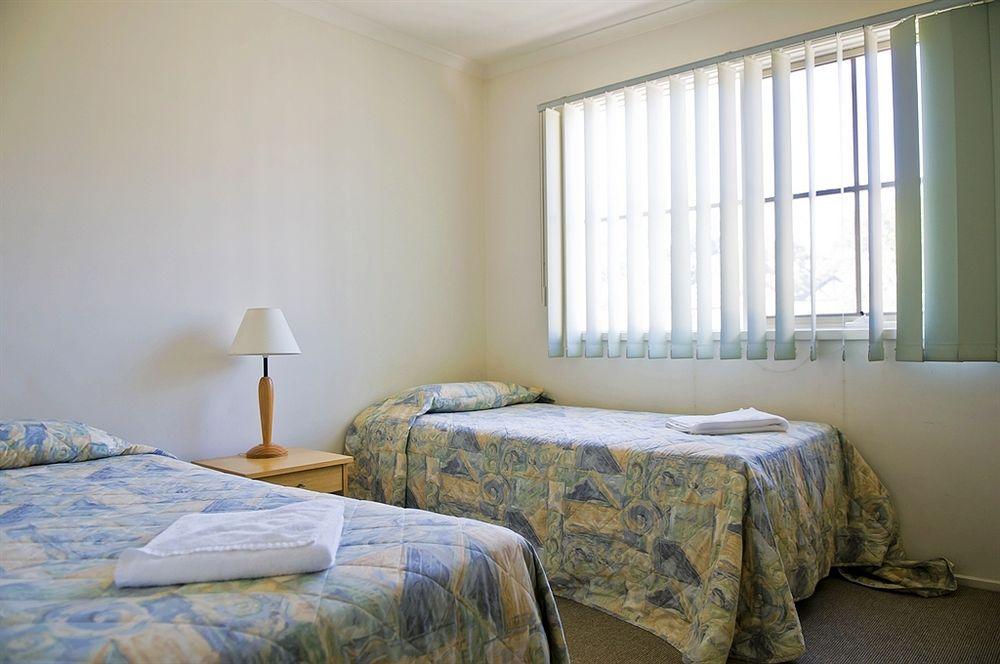 Lamplighter Motel Оуклей Екстер'єр фото