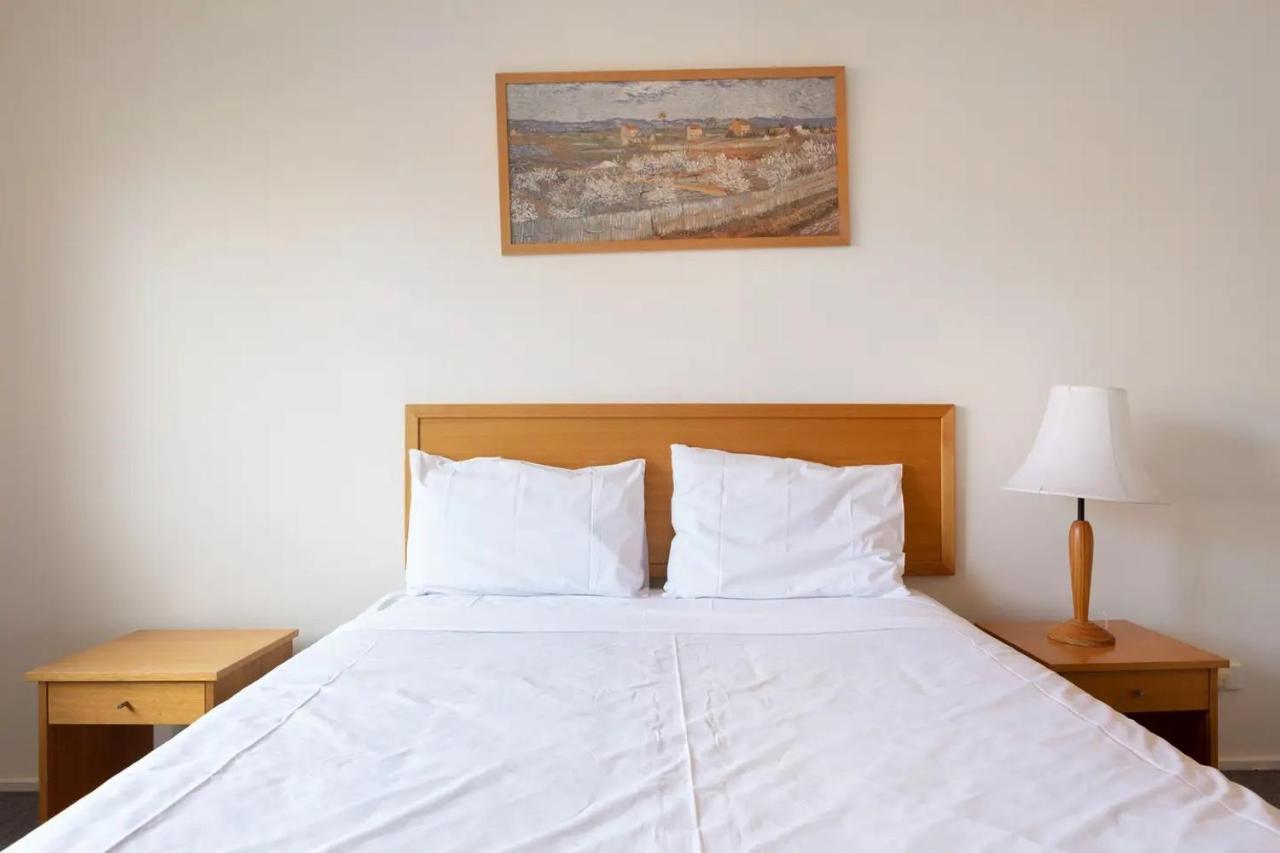 Lamplighter Motel Оуклей Екстер'єр фото